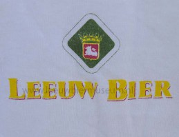 wit leeuw shirt logo